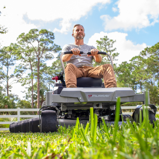 Murray Cruz XD 50 ZeroTurn Lawn Mower with 22 HP* 724cc Briggs  Stratton VTwin Engine Murray Cruz XD 50 ZeroTurn Lawn Mower with 22 HP* 724cc Briggs  Stratton VTwin Engine
